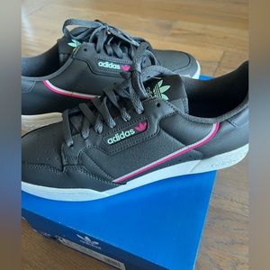 SOLD Adidas Continental 80